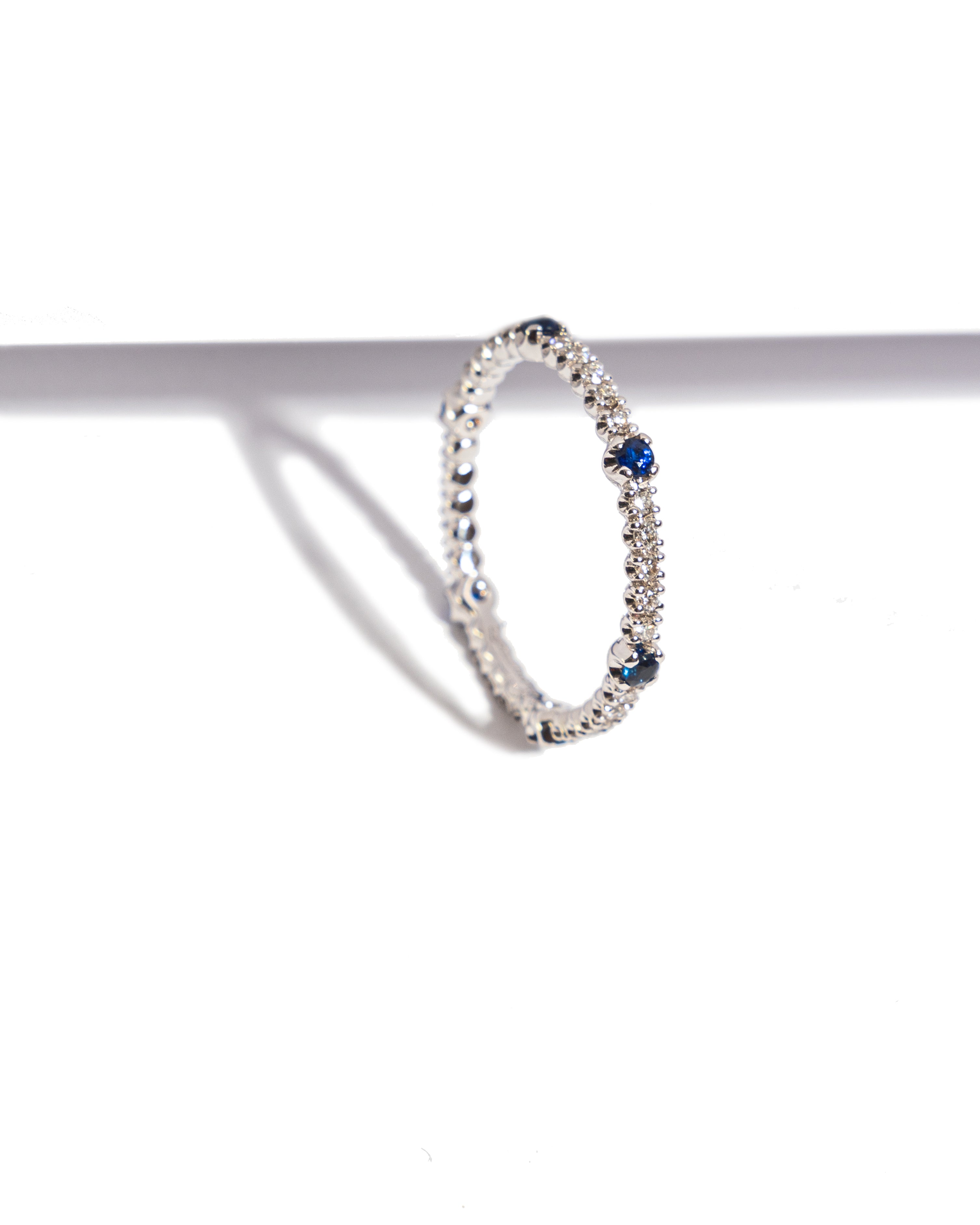 Leo Pizzo Anello oro bianco zaffiri e brillanti
