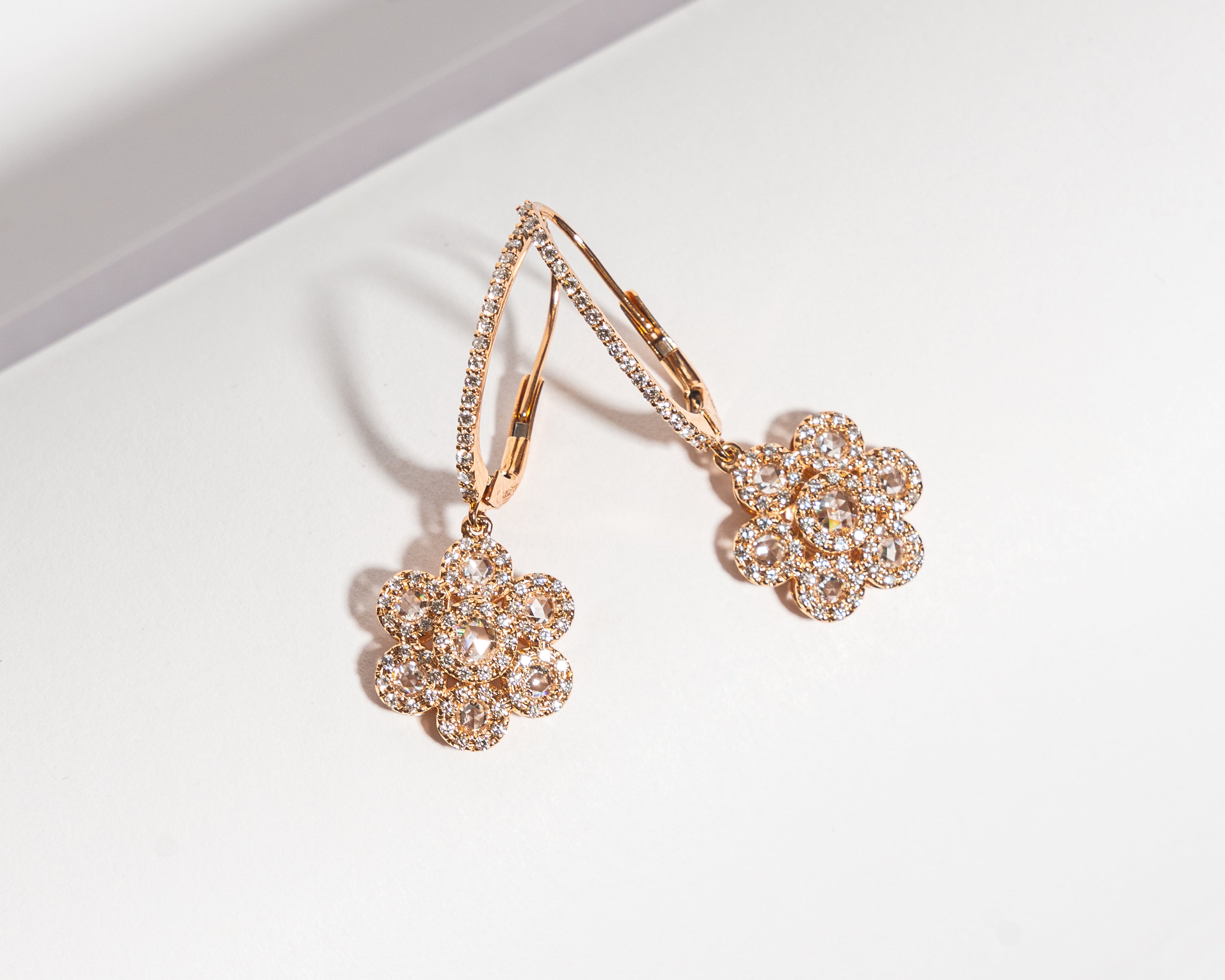 Leo Pizzo orecchini oro rosa e brillanti