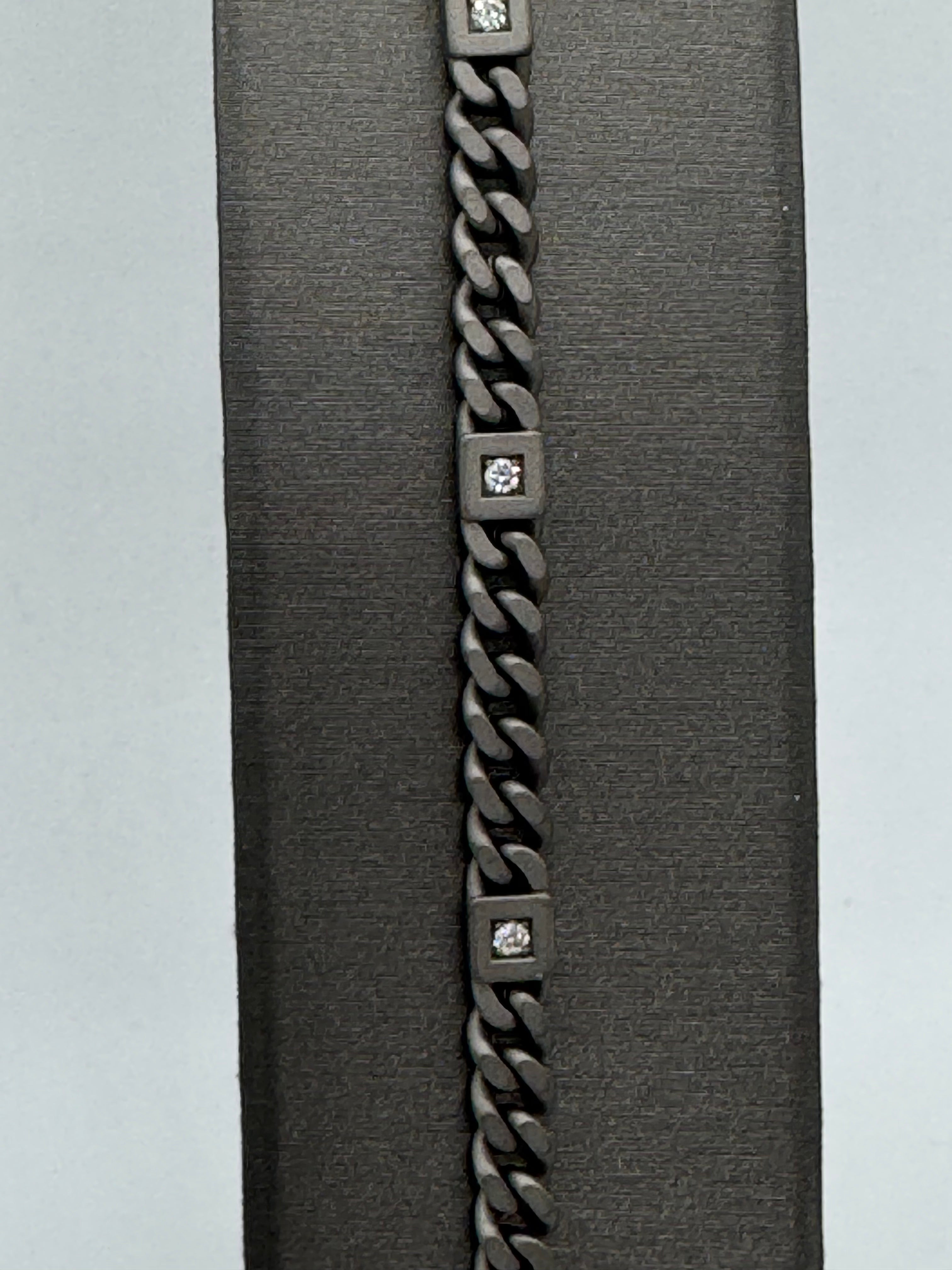 BRACCIALE ZANCAN TITANIO E ORO ETERNITY TITANIUM ETB259G